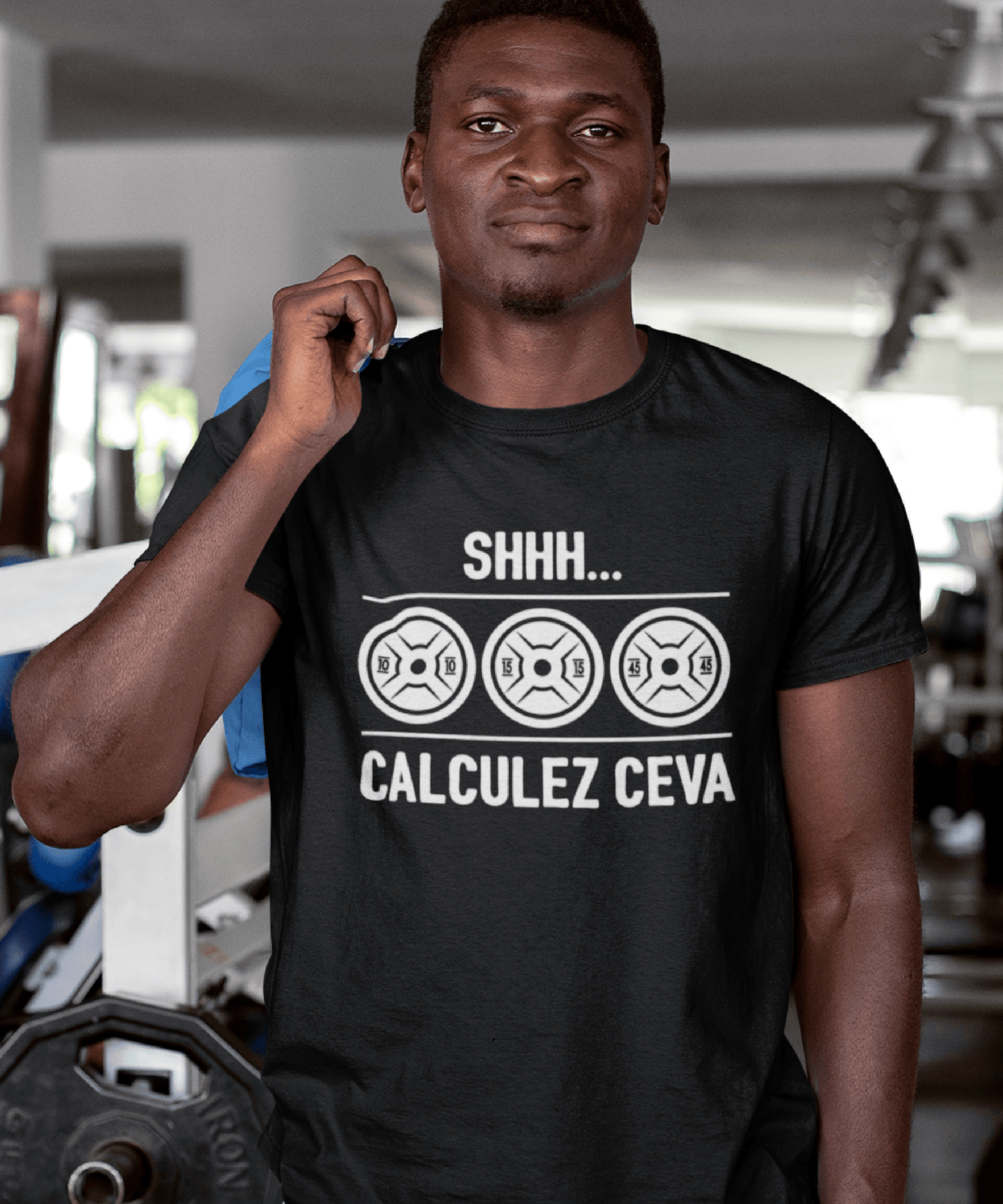 Tricou Unisex Sala Shhh.. Calculez Ceva, Cadou Amuzant Pentru Iubitorii de Gym