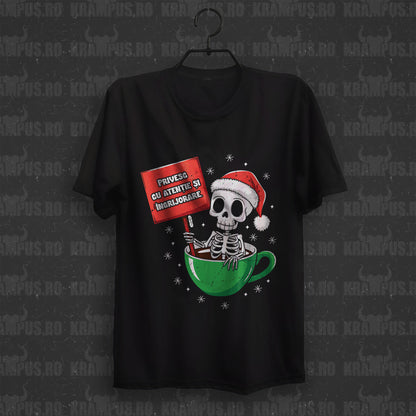 Tricou Privesc cu Atentie si Ingrijorare